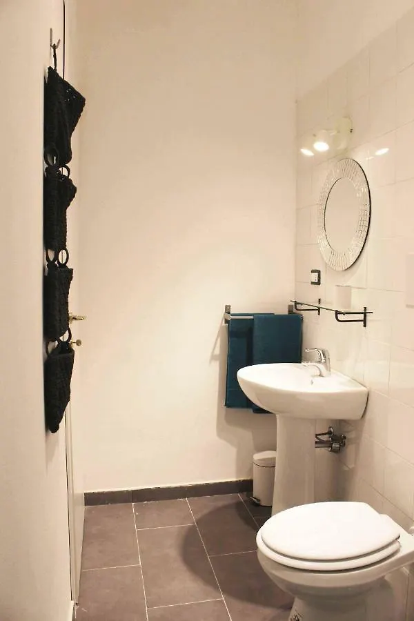 Guest house Il Giardino Di Laura Private Rooms Mondello